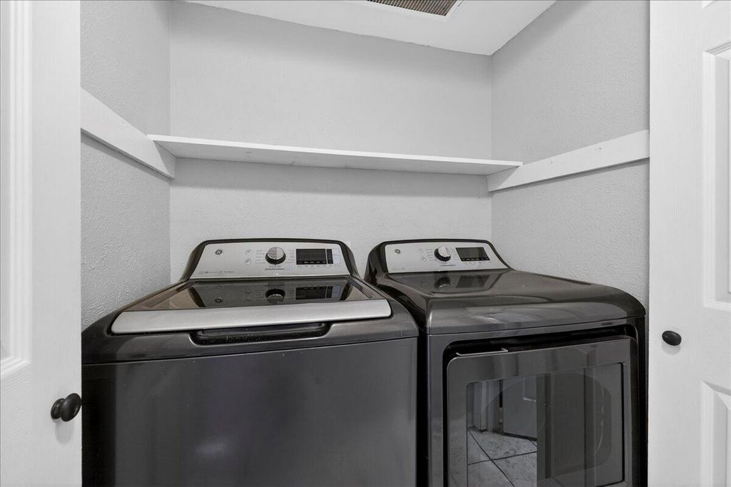 Image 23 of property listing at 203 Tabby Creek Circle, Summerville, SC 29486