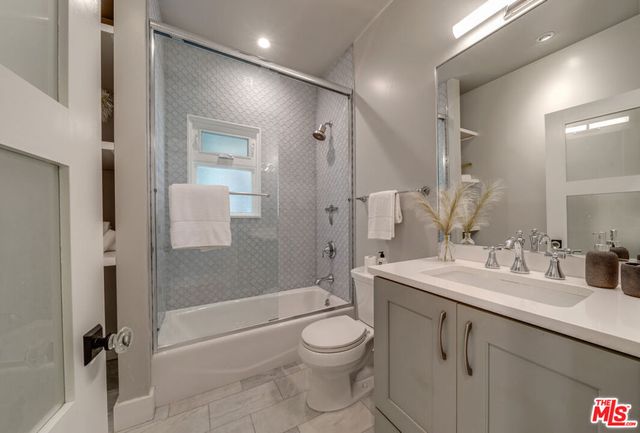 123 Wavecrest Avenue, Venice, CA 90291