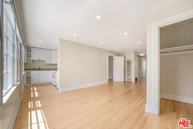123 Wavecrest Avenue, Venice, CA 90291