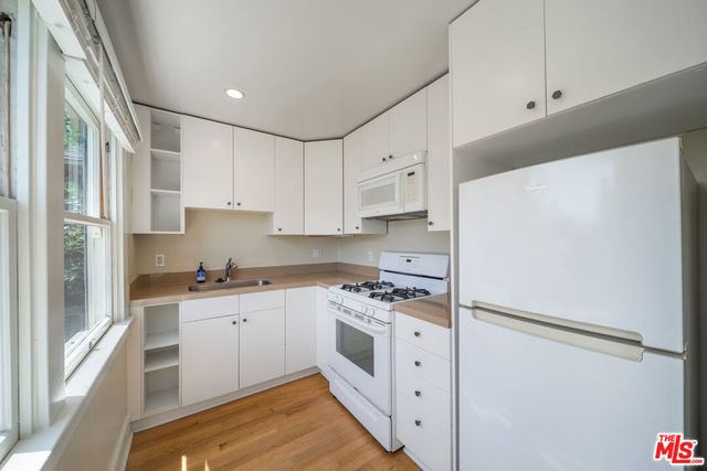 123 Wavecrest Avenue, Venice, CA 90291