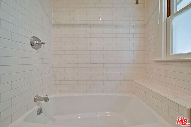 123 Wavecrest Avenue, Venice, CA 90291