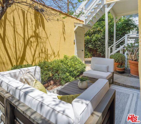 123 Wavecrest Avenue, Venice, CA 90291