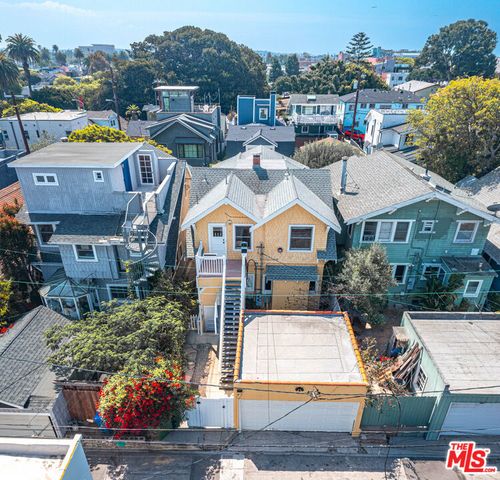 123 Wavecrest Avenue, Venice, CA 90291