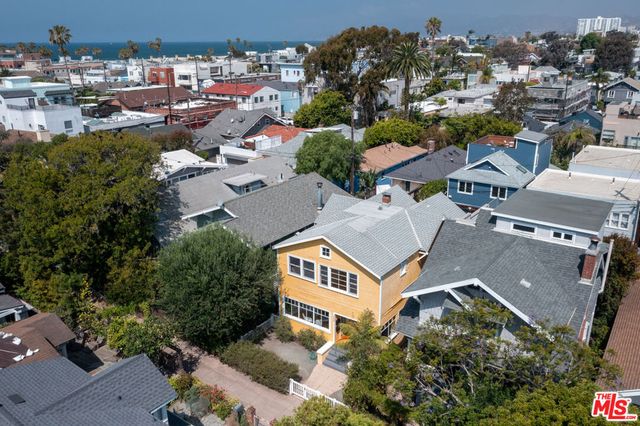 123 Wavecrest Avenue, Venice, CA 90291