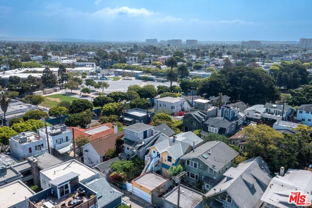123 Wavecrest Avenue, Venice, CA 90291