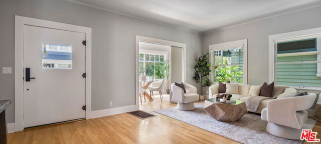 123 Wavecrest Avenue, Venice, CA 90291