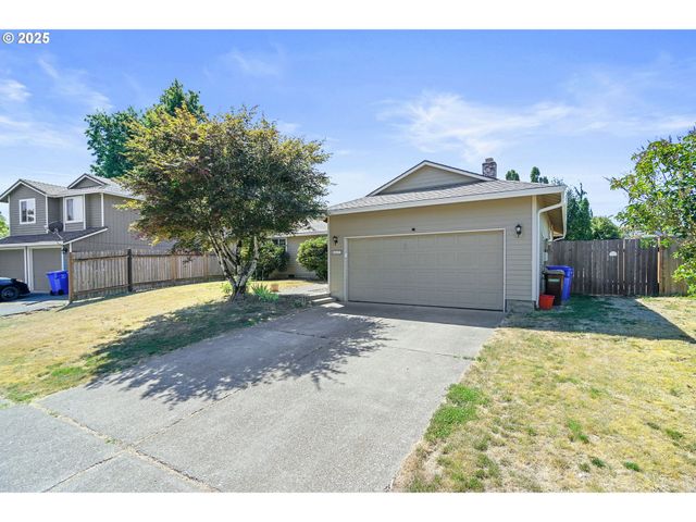 421 Sw LILLYBEN Ave, Gresham, OR 97080