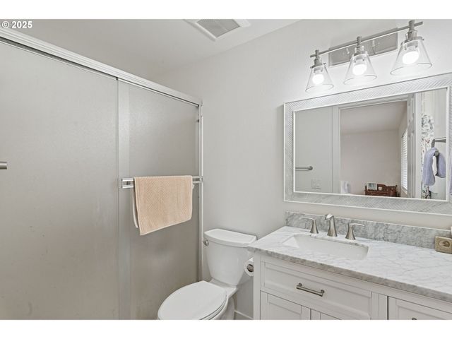 421 Sw LILLYBEN Ave, Gresham, OR 97080