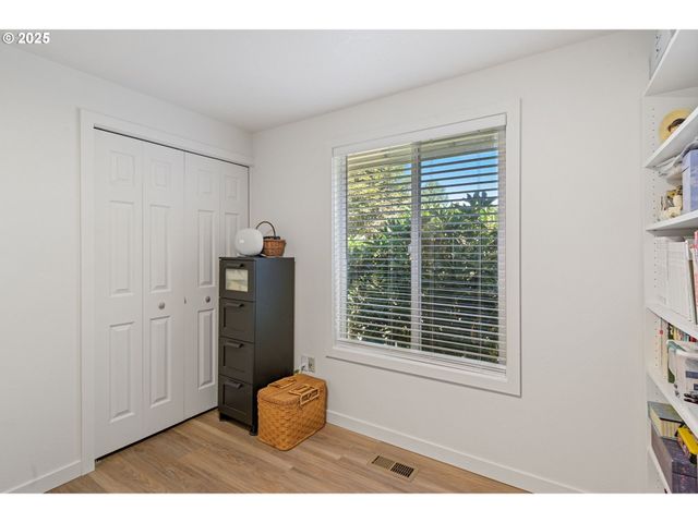 421 Sw LILLYBEN Ave, Gresham, OR 97080