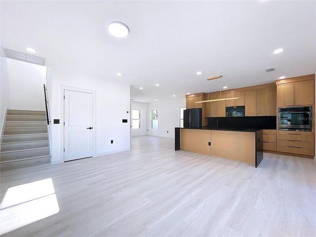 4601 QUEENSBORO AVENUE S, St Petersburg, FL 33712