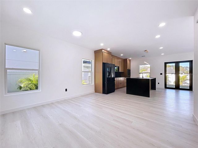 4601 QUEENSBORO AVENUE S, St Petersburg, FL 33712