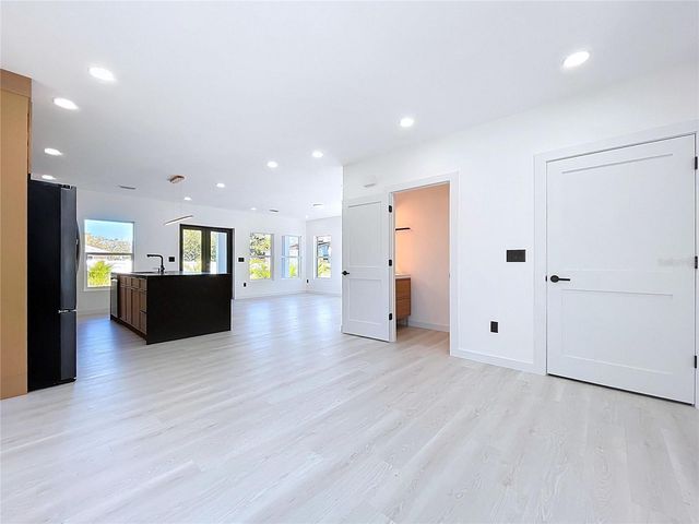 4601 QUEENSBORO AVENUE S, St Petersburg, FL 33712