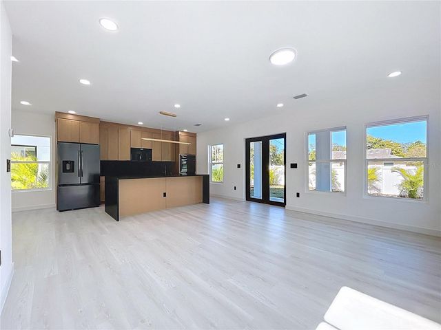 4601 QUEENSBORO AVENUE S, St Petersburg, FL 33712