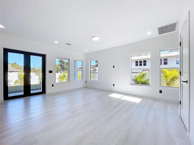 4601 QUEENSBORO AVENUE S, St Petersburg, FL 33712