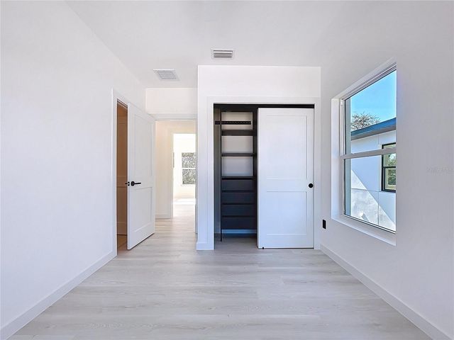 4601 QUEENSBORO AVENUE S, St Petersburg, FL 33712