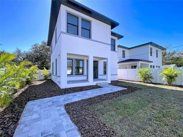 4601 QUEENSBORO AVENUE S, St Petersburg, FL 33712