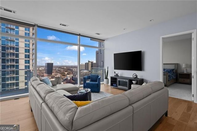 45 Ivan Allen Jr Boulevard NW 2506, Atlanta, GA 30308
