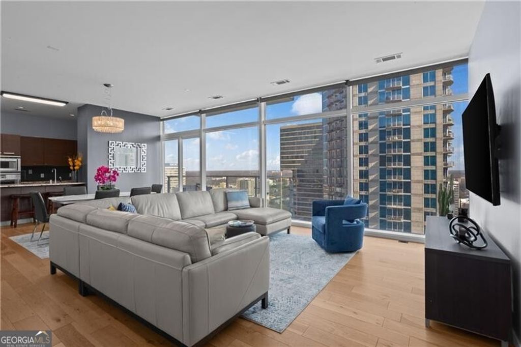 45 Ivan Allen Jr Boulevard NW 2506, Atlanta, GA 30308