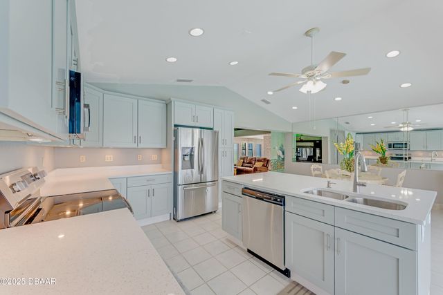 3326 S Peninsula Drive, Port Orange, FL 32127