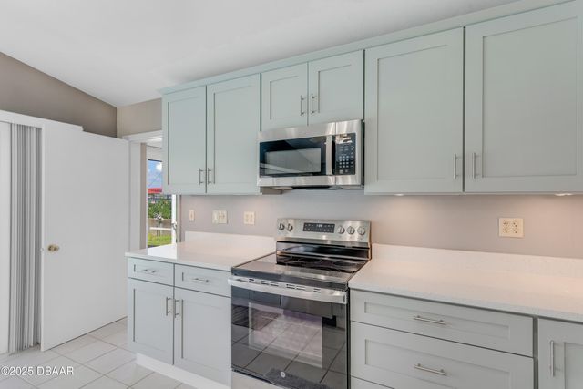 3326 S Peninsula Drive, Port Orange, FL 32127