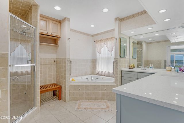 3326 S Peninsula Drive, Port Orange, FL 32127