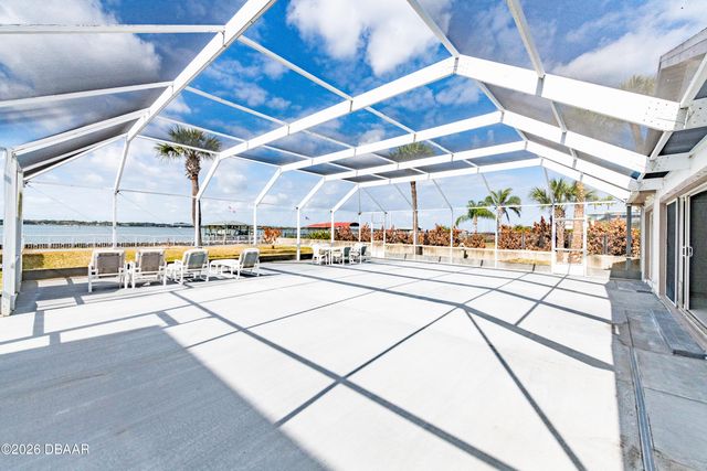 3326 S Peninsula Drive, Port Orange, FL 32127