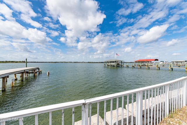 3326 S Peninsula Drive, Port Orange, FL 32127