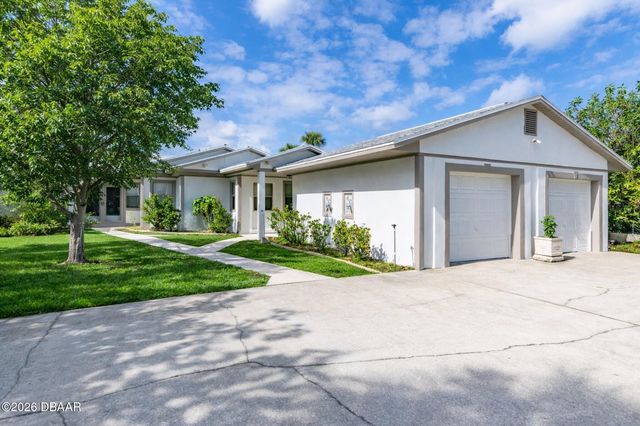 3326 S Peninsula Drive, Port Orange, FL 32127