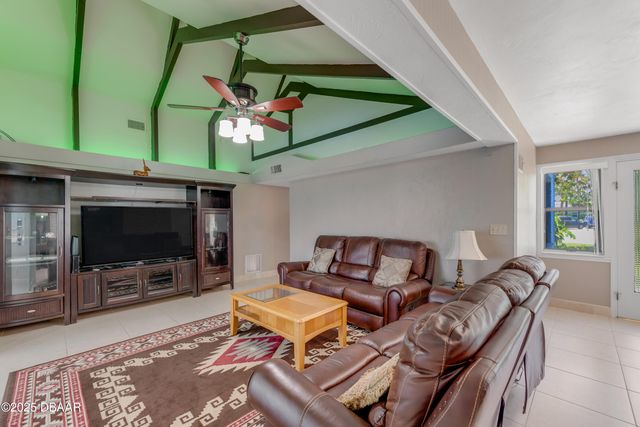 3326 S Peninsula Drive, Port Orange, FL 32127