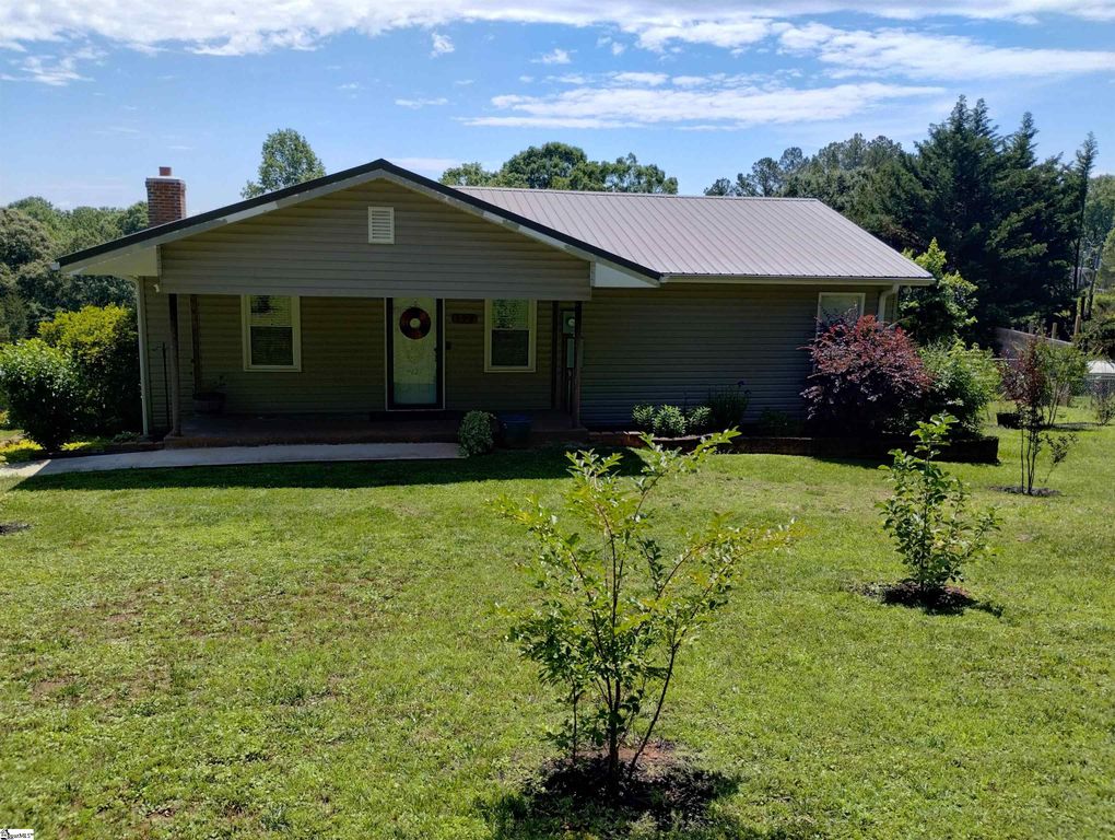 127 Eden Lane, Central, SC 29630