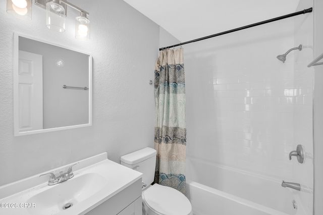 5009 Kendrick Street, Panama City, FL 32404