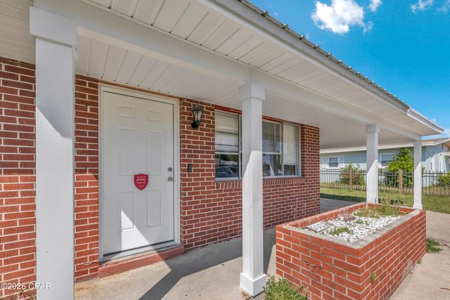 5009 Kendrick Street, Panama City, FL 32404