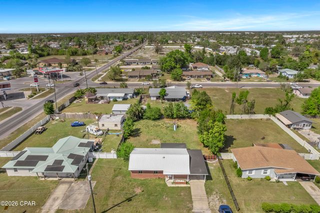 5009 Kendrick Street, Panama City, FL 32404