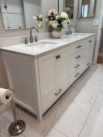 53314 Starlite Drive, Shelby Twp, MI 48316