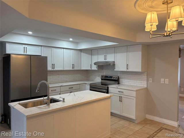 53314 Starlite Drive, Shelby Twp, MI 48316