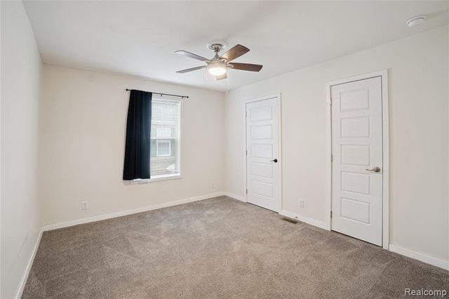 6464 Prince, Fenton, MI 48430