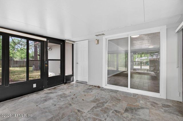 5220 TAN Street, Jacksonville, FL 32258