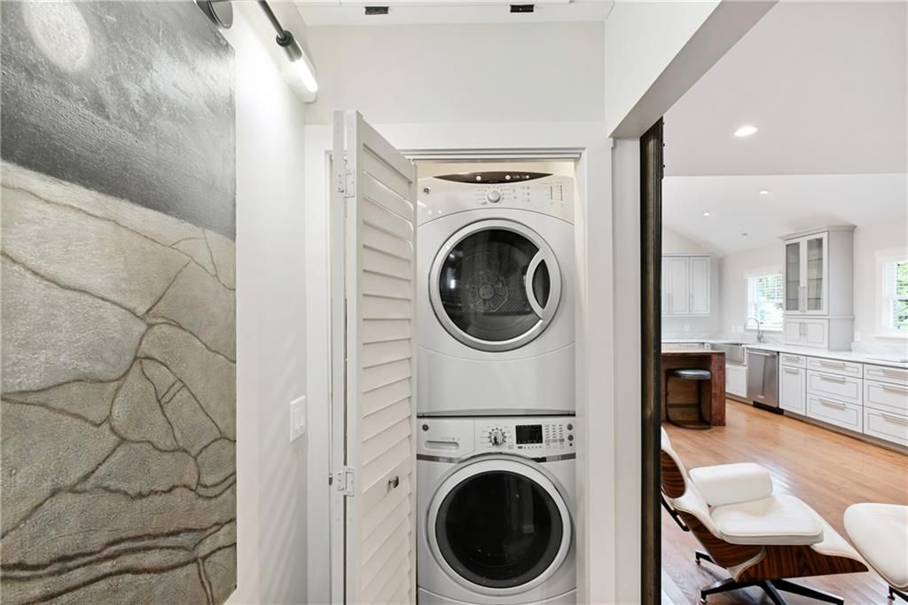 Image 26 of property listing at 2067 Fairhaven NE Circle, Atlanta, GA 30305