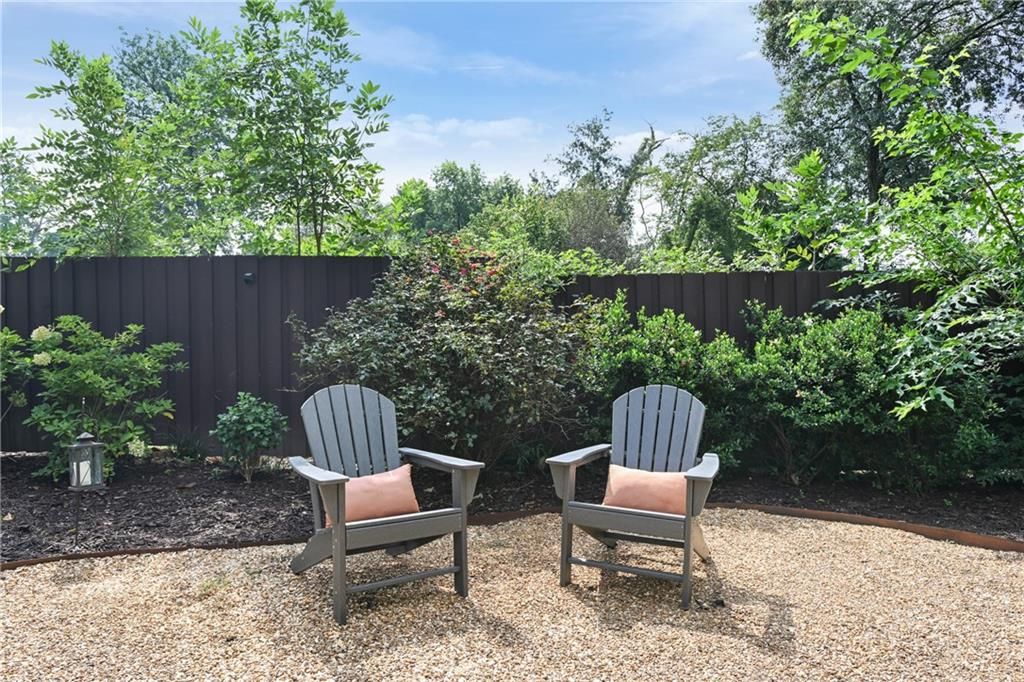 Image 45 of property listing at 2067 Fairhaven NE Circle, Atlanta, GA 30305