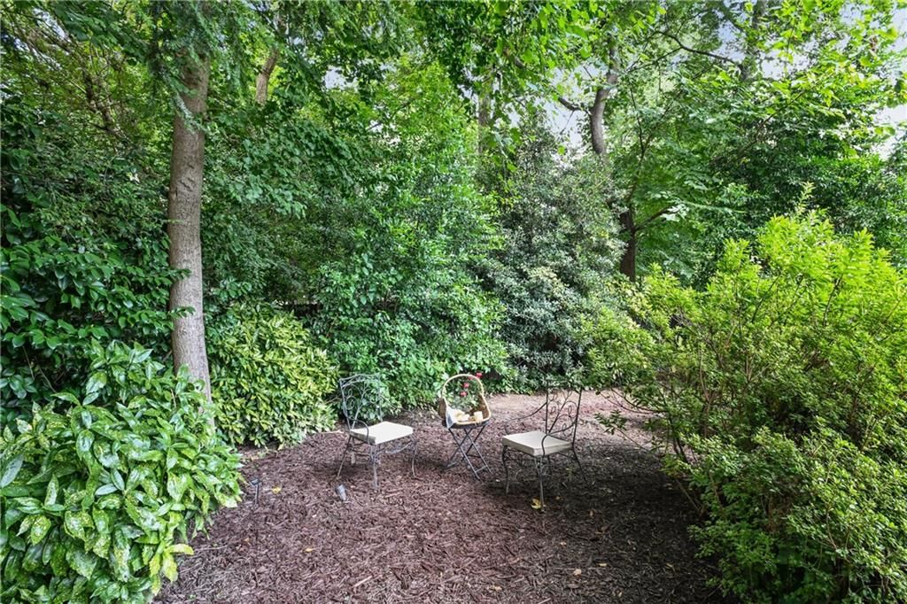 Image 56 of property listing at 2067 Fairhaven NE Circle, Atlanta, GA 30305