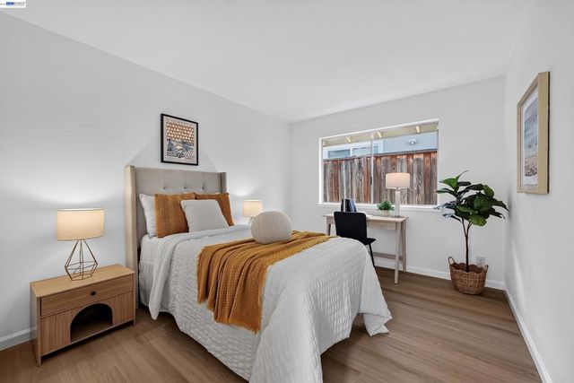 7918 Hillsboro Ct, Pleasanton, CA 94588