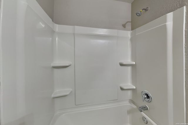 2942 Emery, San Antonio, TX 78222