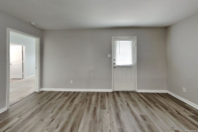2942 Emery, San Antonio, TX 78222