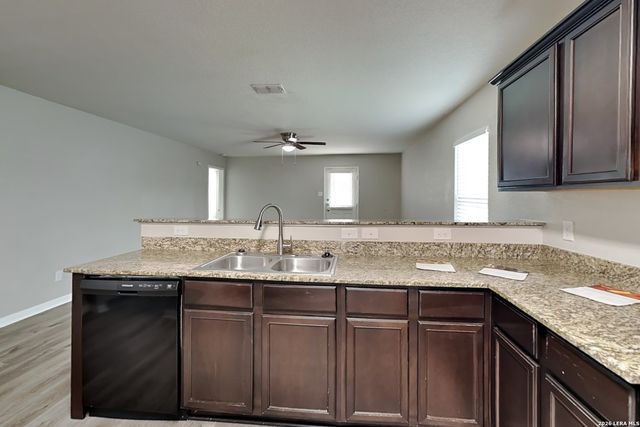 2942 Emery, San Antonio, TX 78222