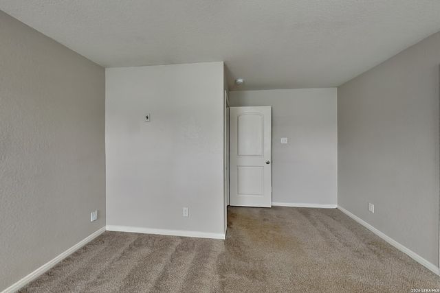 2942 Emery, San Antonio, TX 78222