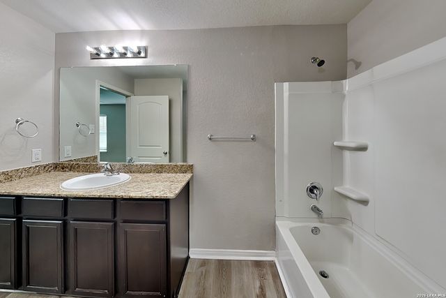 2942 Emery, San Antonio, TX 78222