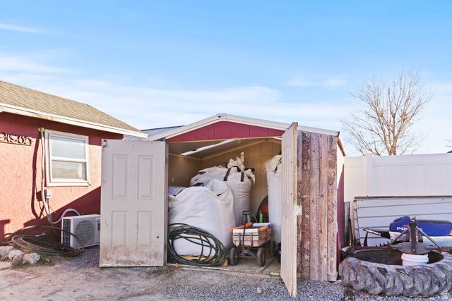 10930 N 8400 W, Tremonton, UT 84337