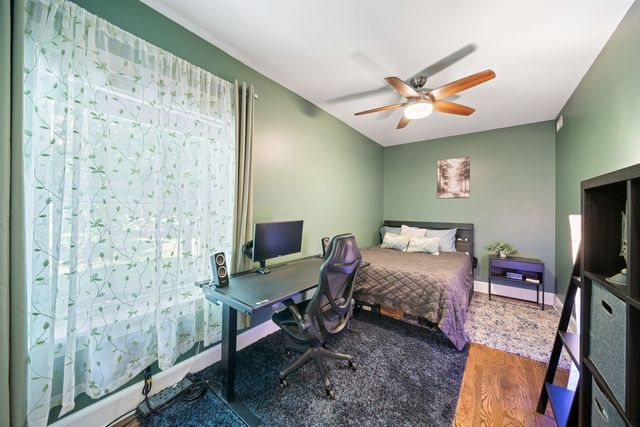 1114 Main Street 1W, Evanston, IL 60202