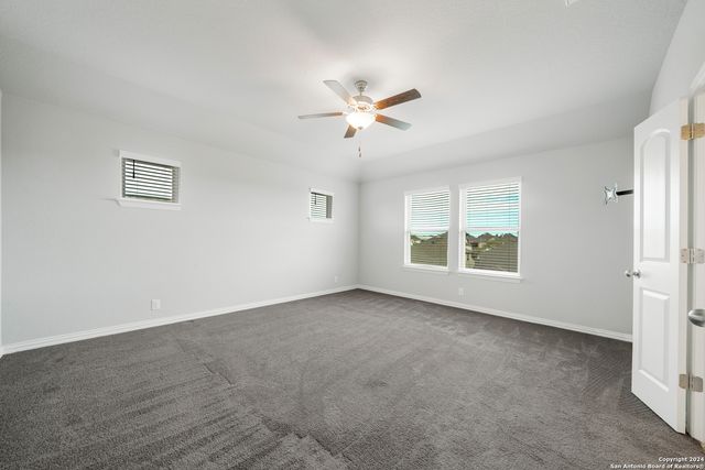 1525 SPECHTS RNCH, New Braunfels, TX 78132