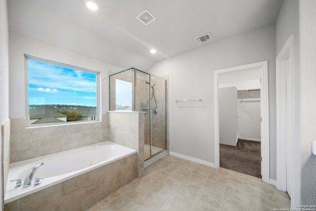 1525 SPECHTS RNCH, New Braunfels, TX 78132